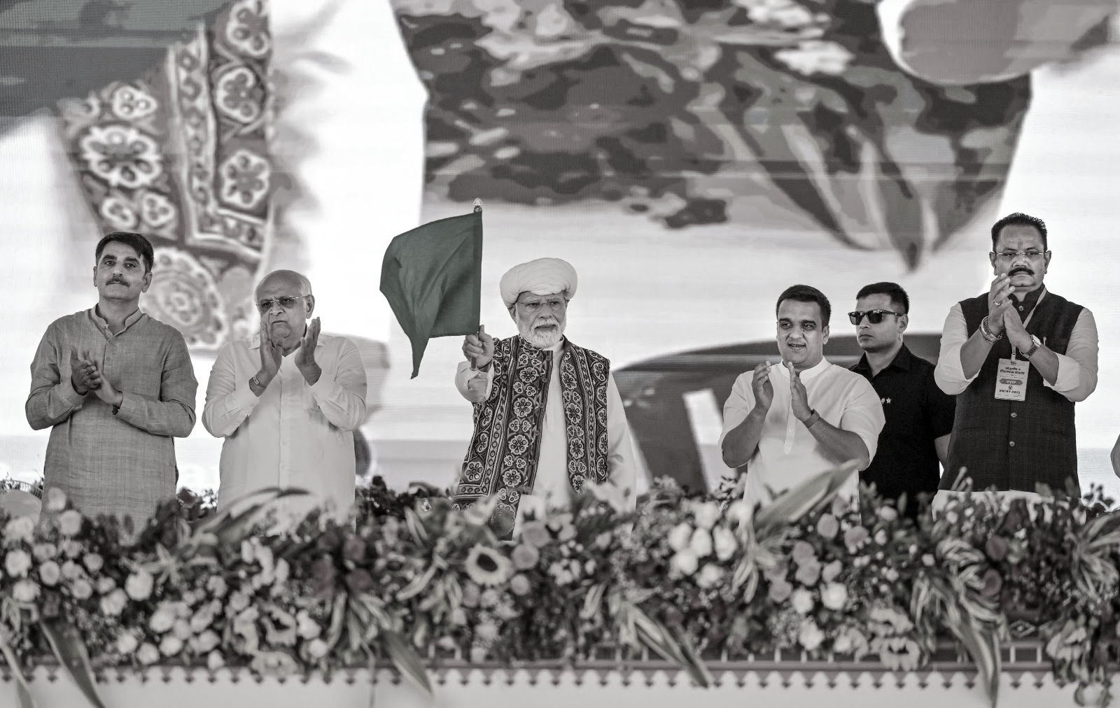 PM-KISAN's 24th Instalment: Modi Transfers ₹18,690 Crore to Over 9.34 Crore Farmers